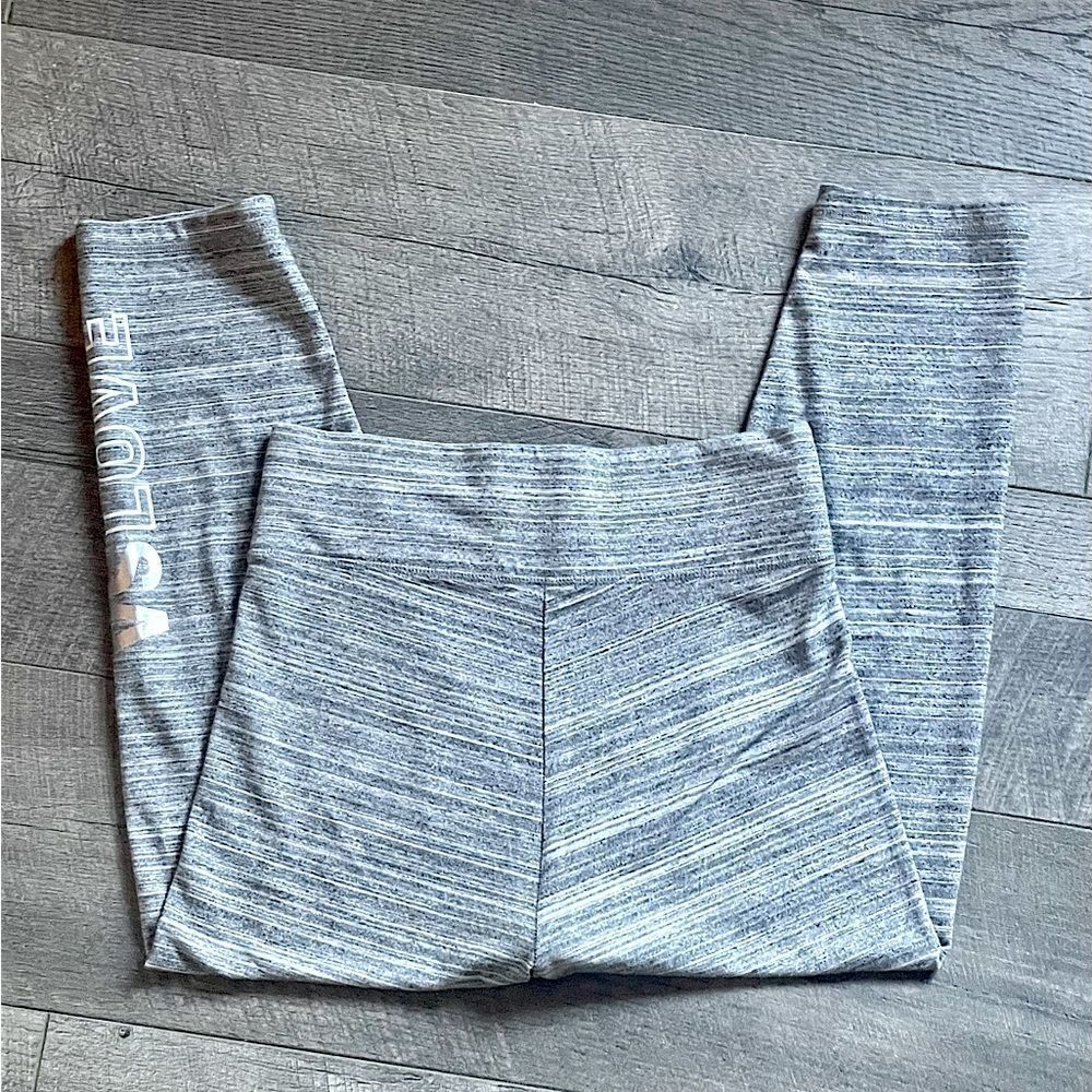 Victoria’s Secret Light-Gray “LOVE” 3/4 Leggings. Size Medium. - Picture 2 of 5